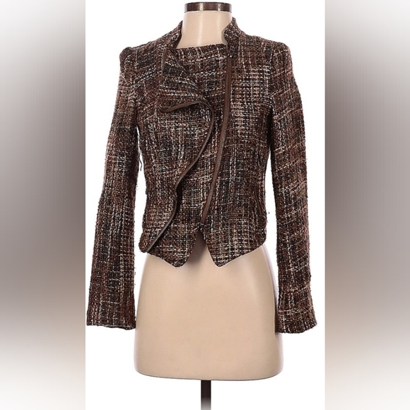 Stylish Fall Blazer - Picture 1 of 2